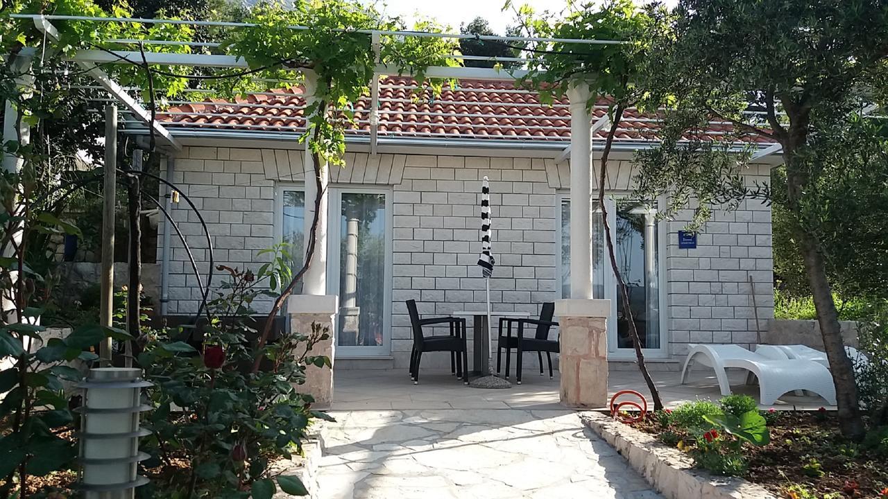 Bed & Breakfast Villa Vrgorac โอเรบิก ภายนอก รูปภาพ